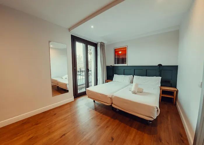 Hotel Som Nit Port Vell Barcellona